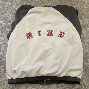 Vintage nike wind breaker